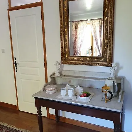 Maison James Bed & Breakfast